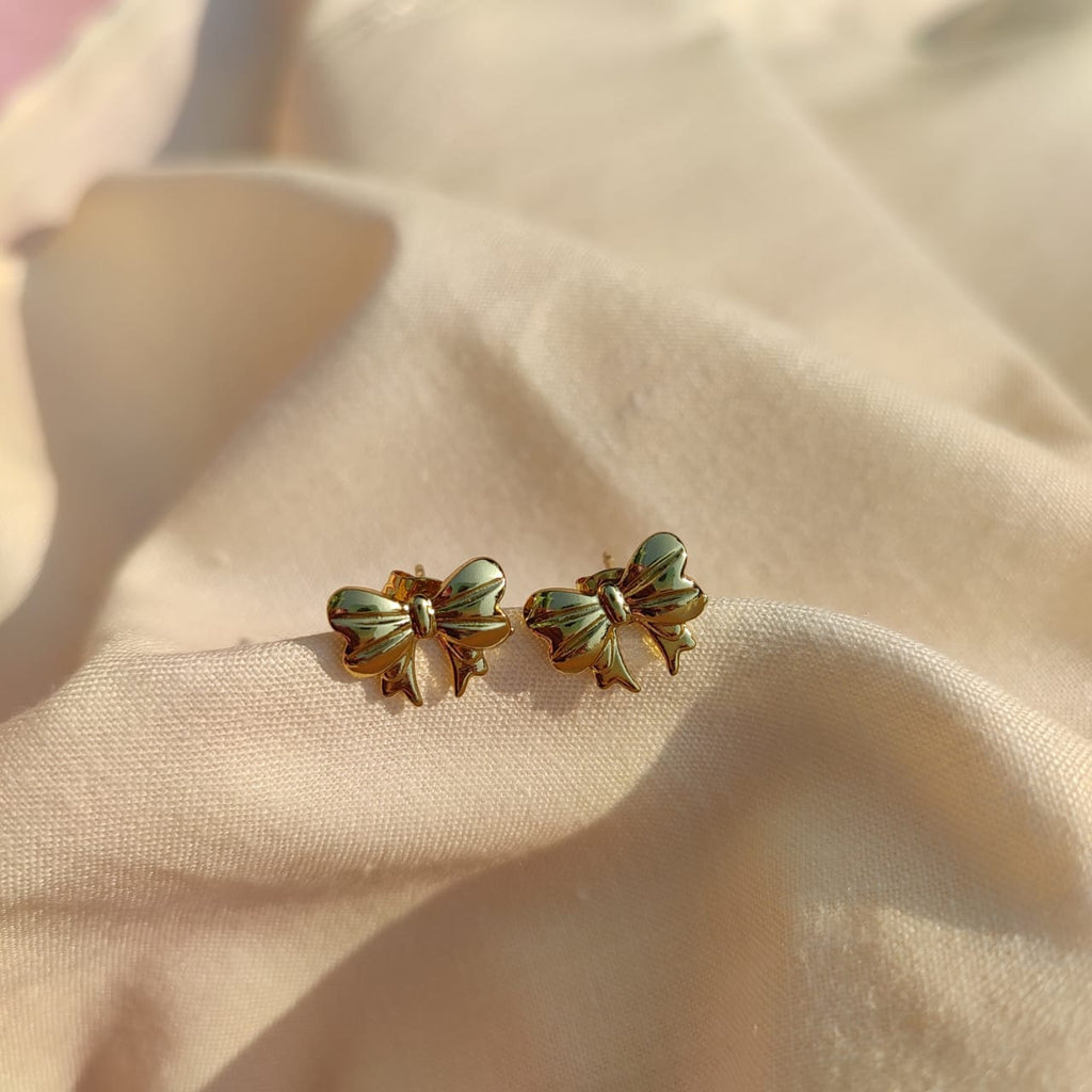 Anti Tarnish small bow earring