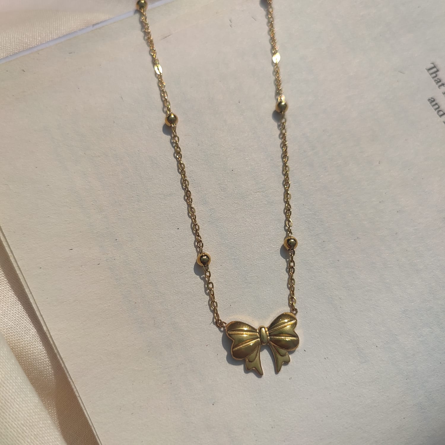 Anti Tarnish cute bow necklace