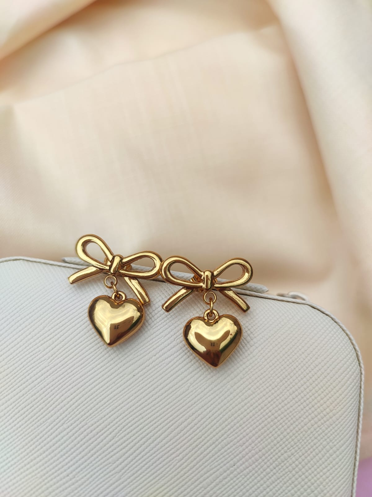 Anti Tarnish Heart Bow earring
