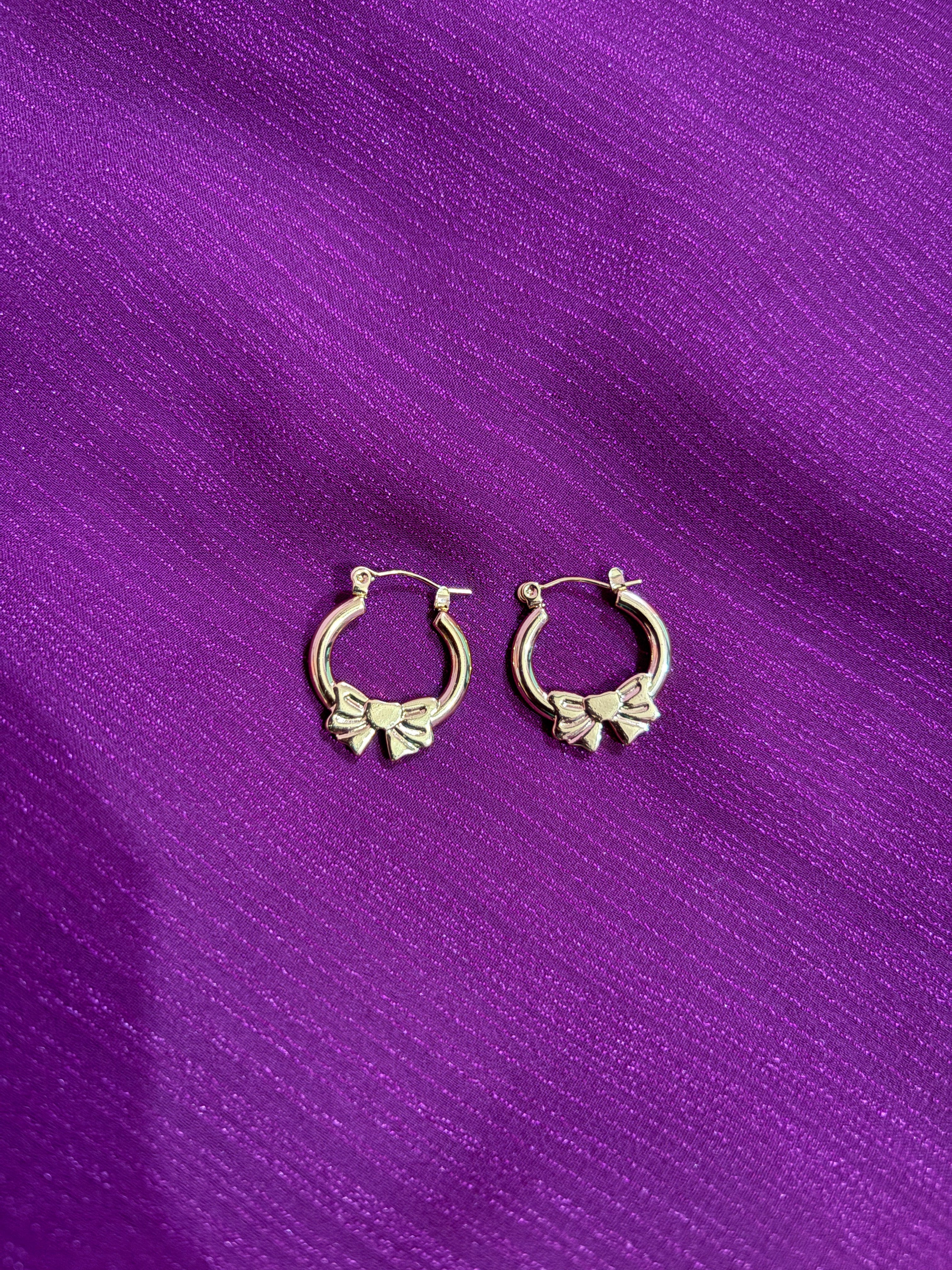 Anti Tarnish Bow hoops