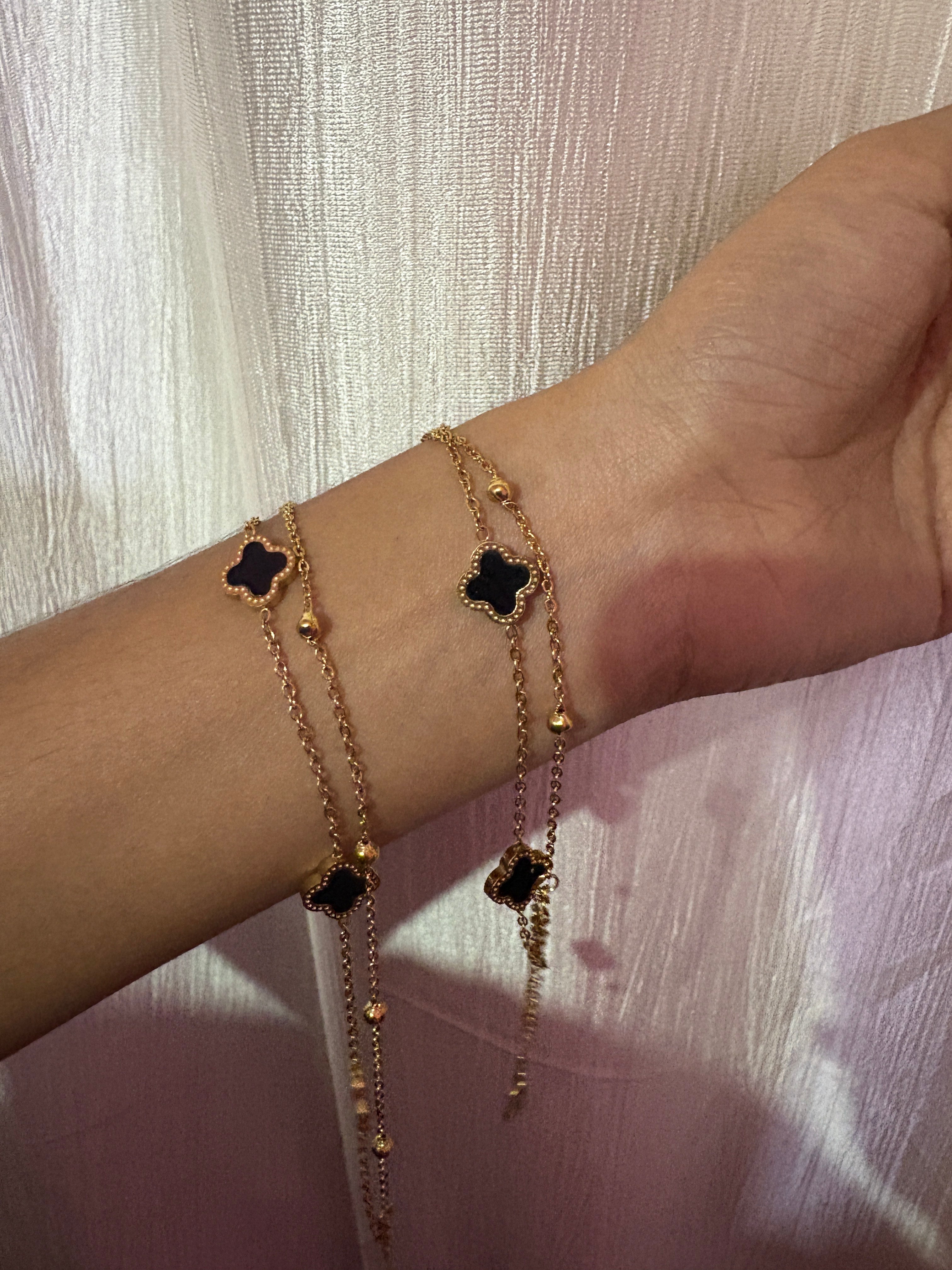 Anti Tarnish Black clover bracelet